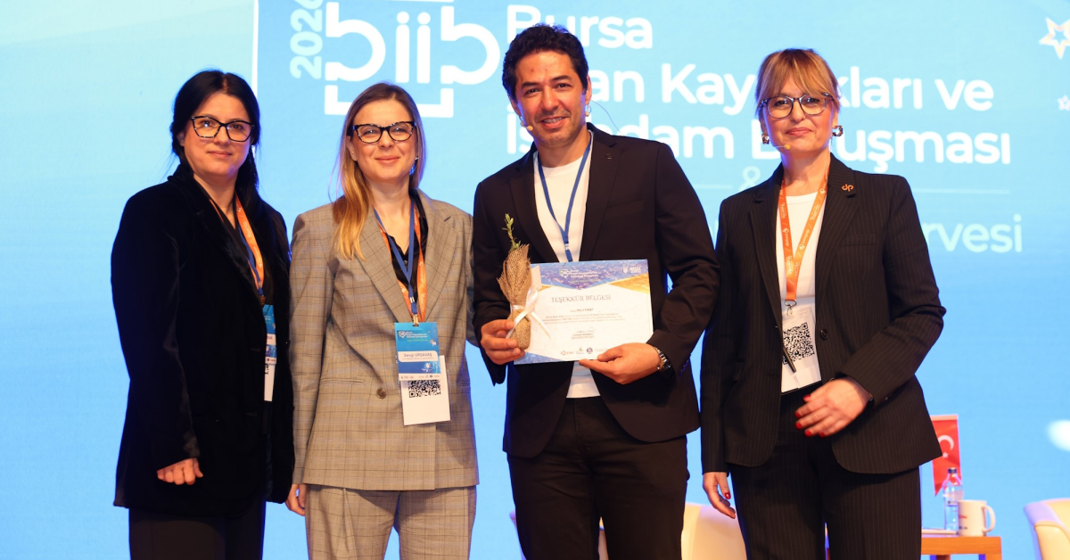 Bursa'da Dev İstihdam Zirvesi! 180 Firma On Binlerce Adayla Buluştu (2)