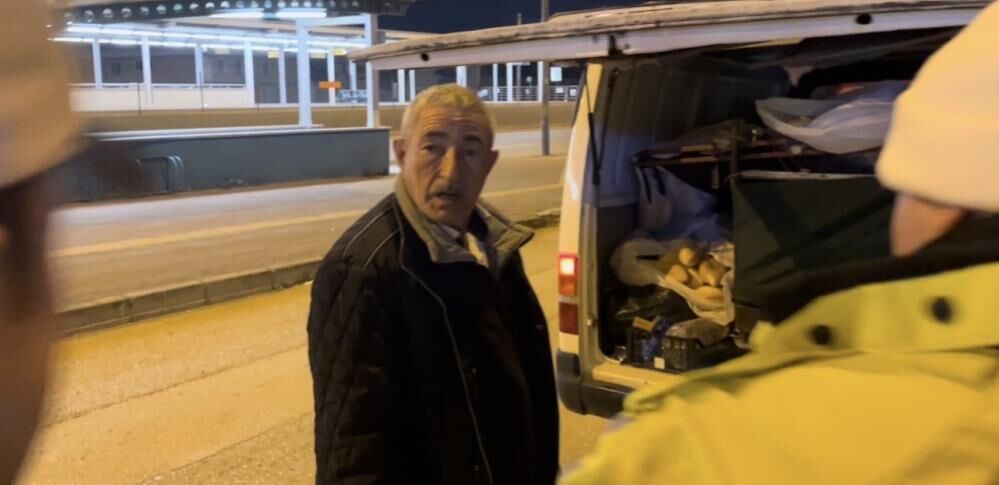 Bursa’da Film Gibi Olay! Uygulamaya 100 Metre Kala Sürücü Değiştirdiler (2)