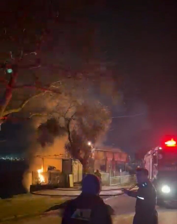 Bursa'da Gece Yarısı Yangın Paniği! (3)