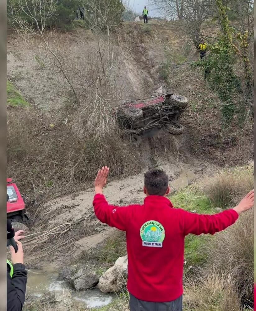 Bursa'da Off Road Yarışında Takla Attı! (2)