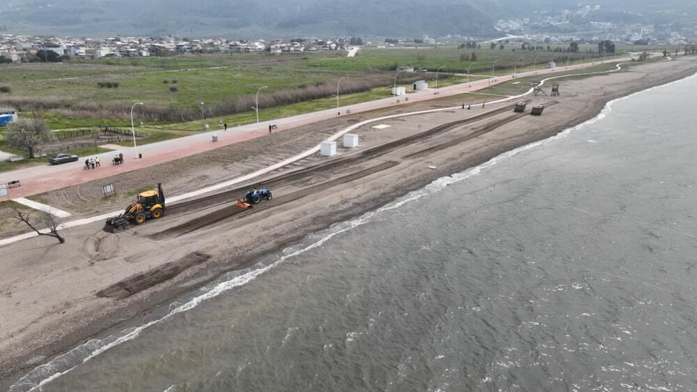 Bursa'da Plajlar Yaza Hazır Hale Getiriliyor! (1)