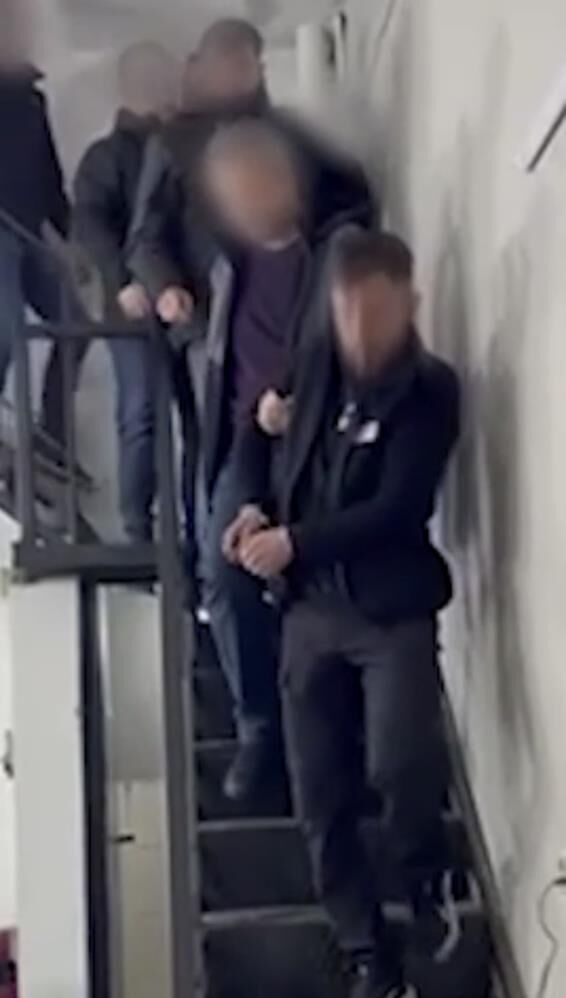 Bursa'da Saklanan Uyuşturucuları Polis Tek Tek Buldu! (3)