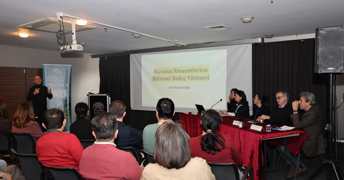 Bursa'da Tarihçilerden Nilüfer Hatun Ve Osmanlı Kadını Paneli (1)