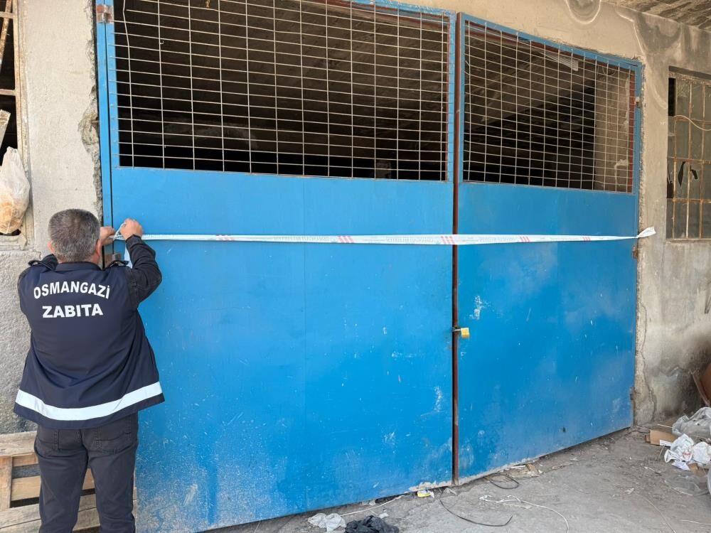 Bursa'da Tehlikeli Atık Döken Araca Ağır Ceza! (1)