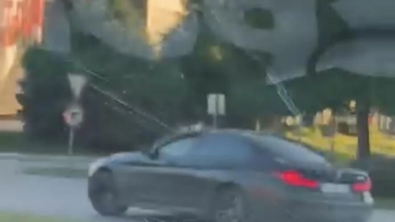 Bursada Trafige Acik Yolda Drift Atti