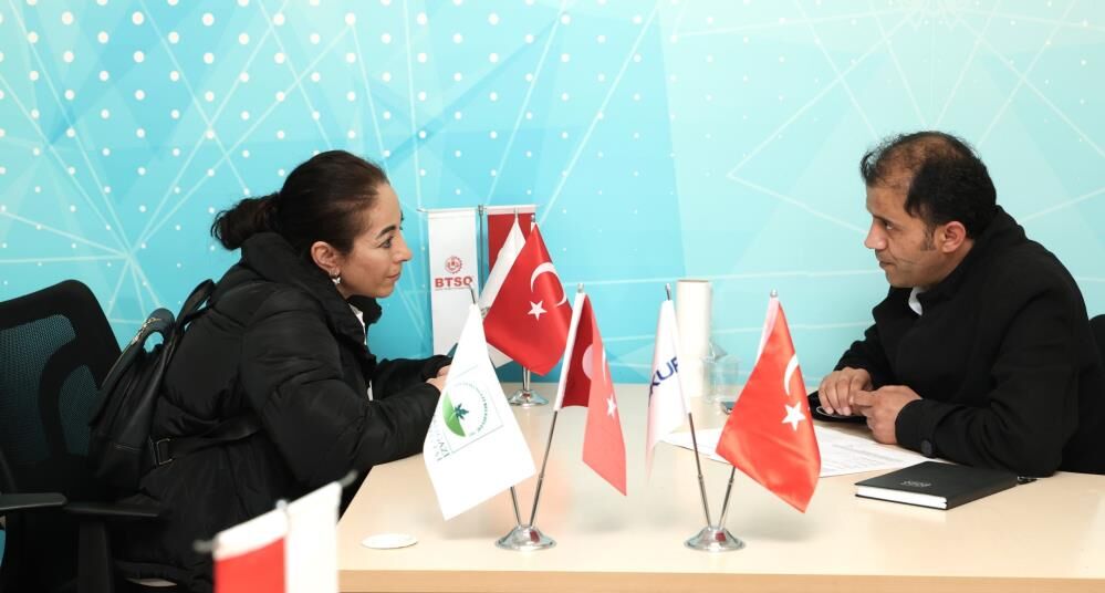 Bursa'da Vatandaşlar Istihdam Buluşmalarıyla Iş Sahibi Oluyor! (4)