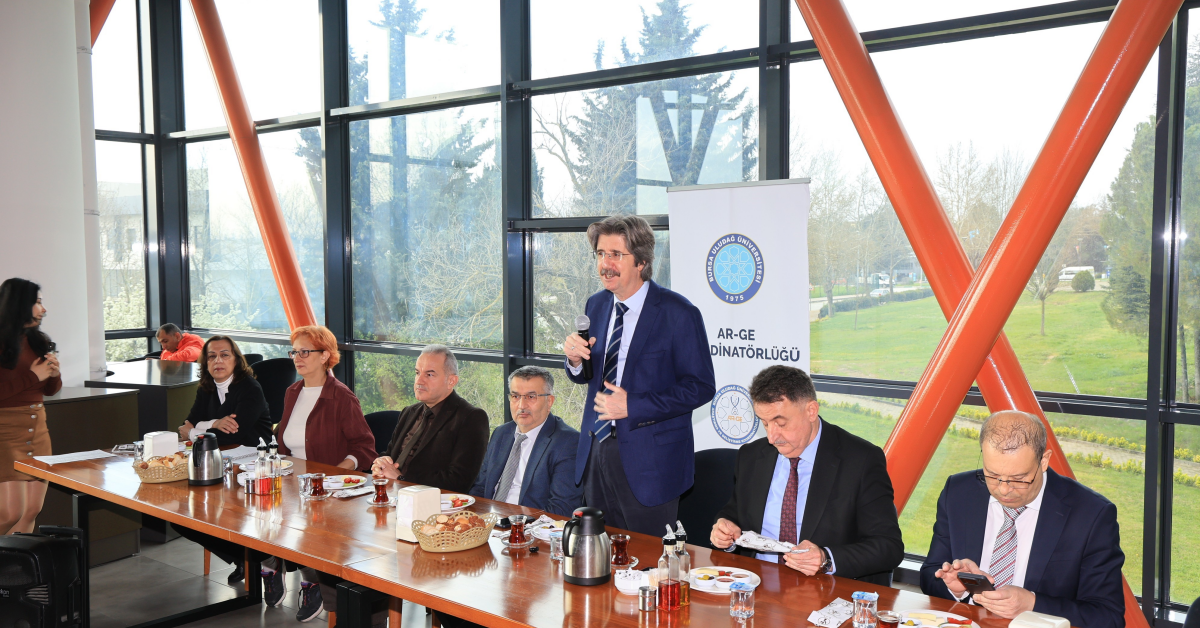 Buü’de Bilim Rüzgarı! Başarılı Akademisyenler Ödüllendirildi (2)