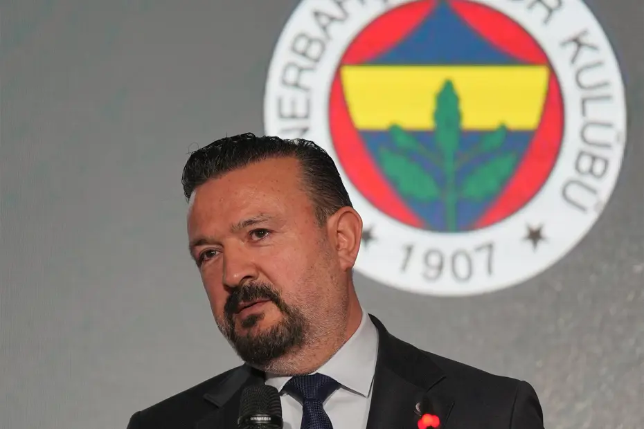 Fenerbahçe'de Taşlar Yerinden Oynuyor! Sadettin Saran Yönetiminden Derbi Sonrası Şok Karar! (2)