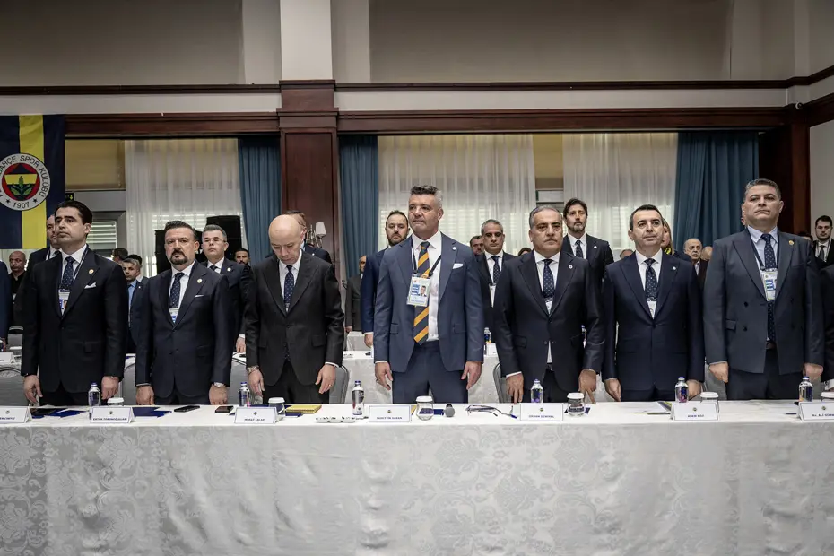 Fenerbahçe'de Taşlar Yerinden Oynuyor! Sadettin Saran Yönetiminden Derbi Sonrası Şok Karar!