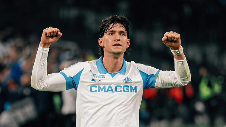 Galatasaray Aradığı Stoperi Fransa'da Buldu (2)