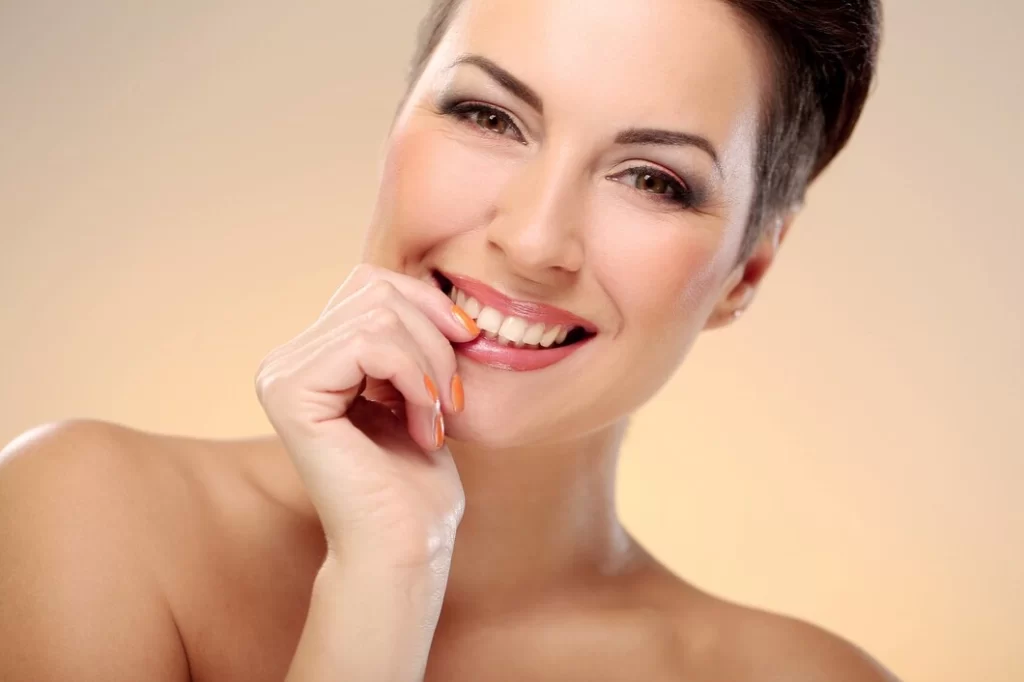 Gülüşünüzden Memnun Değil Misiniz Diş Estetiği Nedir (2)