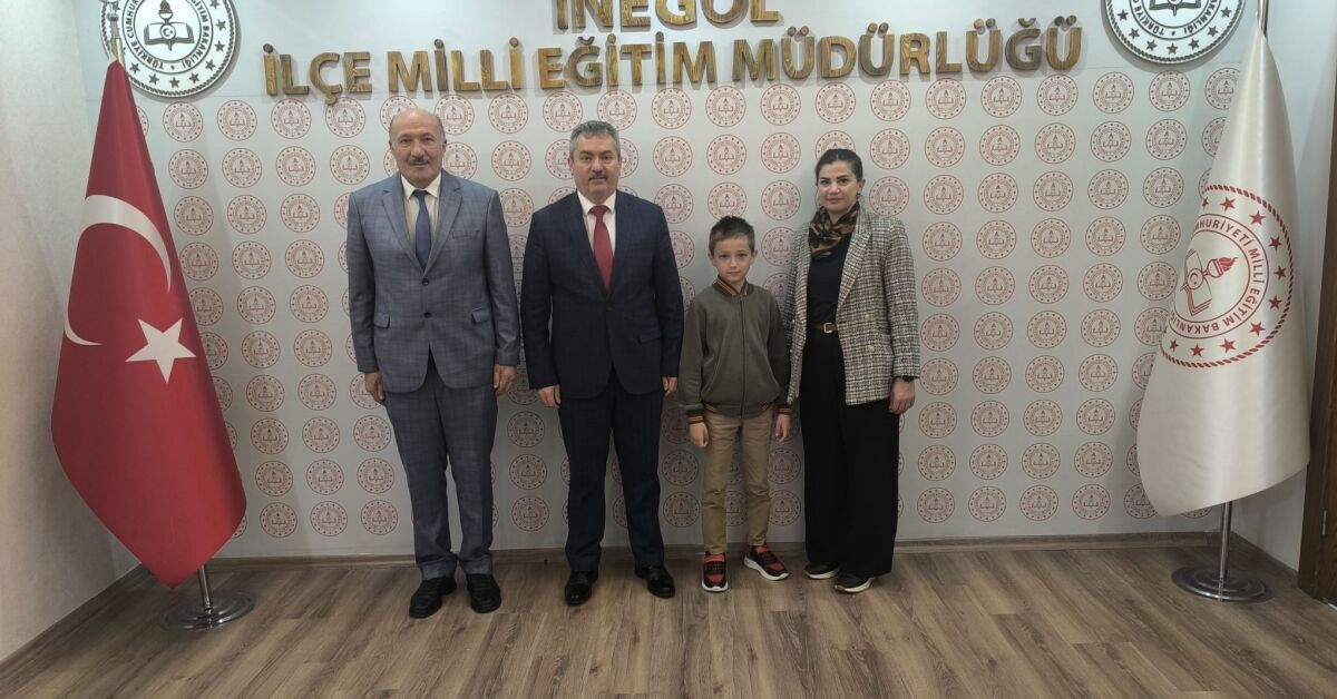 İnegöl İlçe Milli Eğitim Müdürlüğü Koltuğu Miraç Şahin'e Emanet Edildi (5)