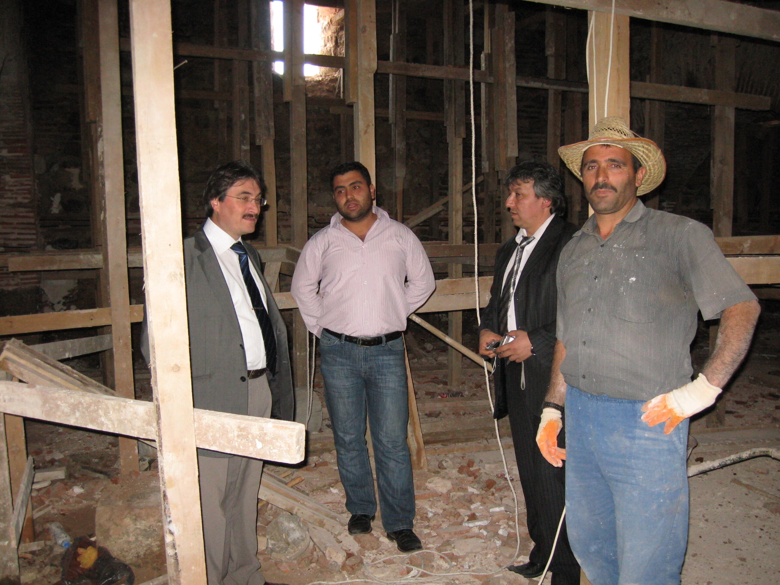 İnegöl Ortaköy Kervansarayı Arşivden 2008 Gençgazete (2)