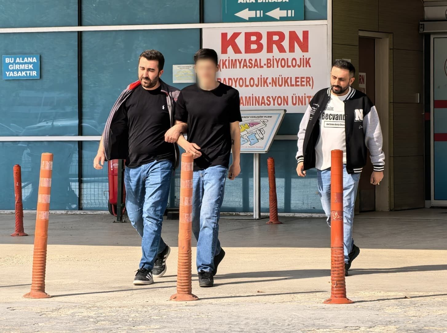 İnegöl'de Oto Tamirhanesindeki Silahlı Saldırı Failleri Yakalandı (1)