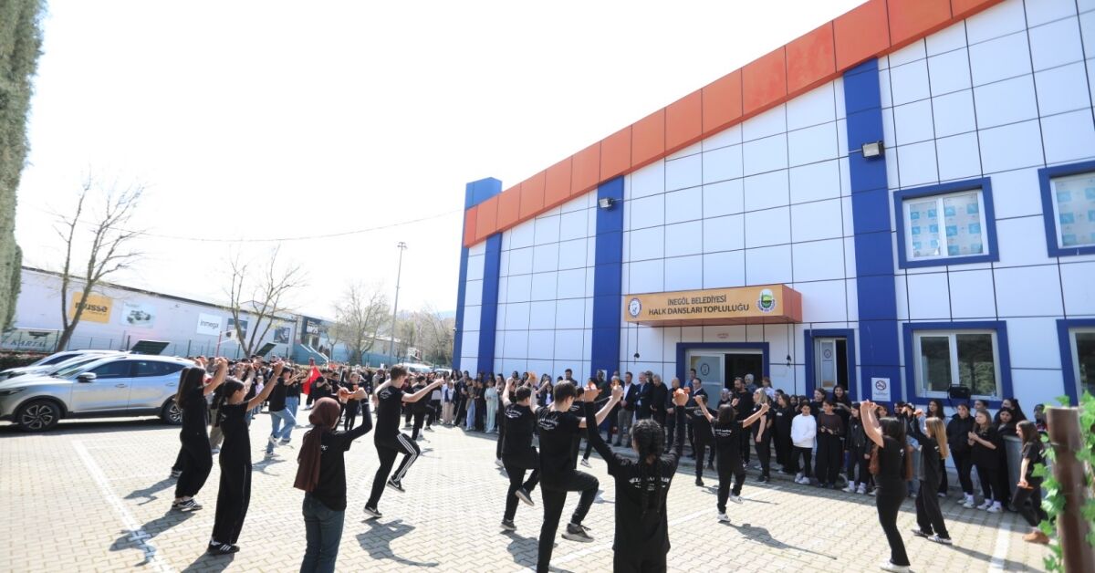 İnegöl'de Şampiyon Halk Dansları Ekibine Tebrik Ziyareti (5)