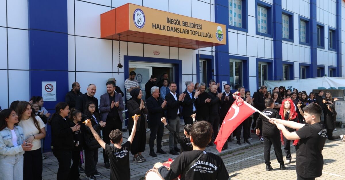 İnegöl'de Şampiyon Halk Dansları Ekibine Tebrik Ziyareti (6)