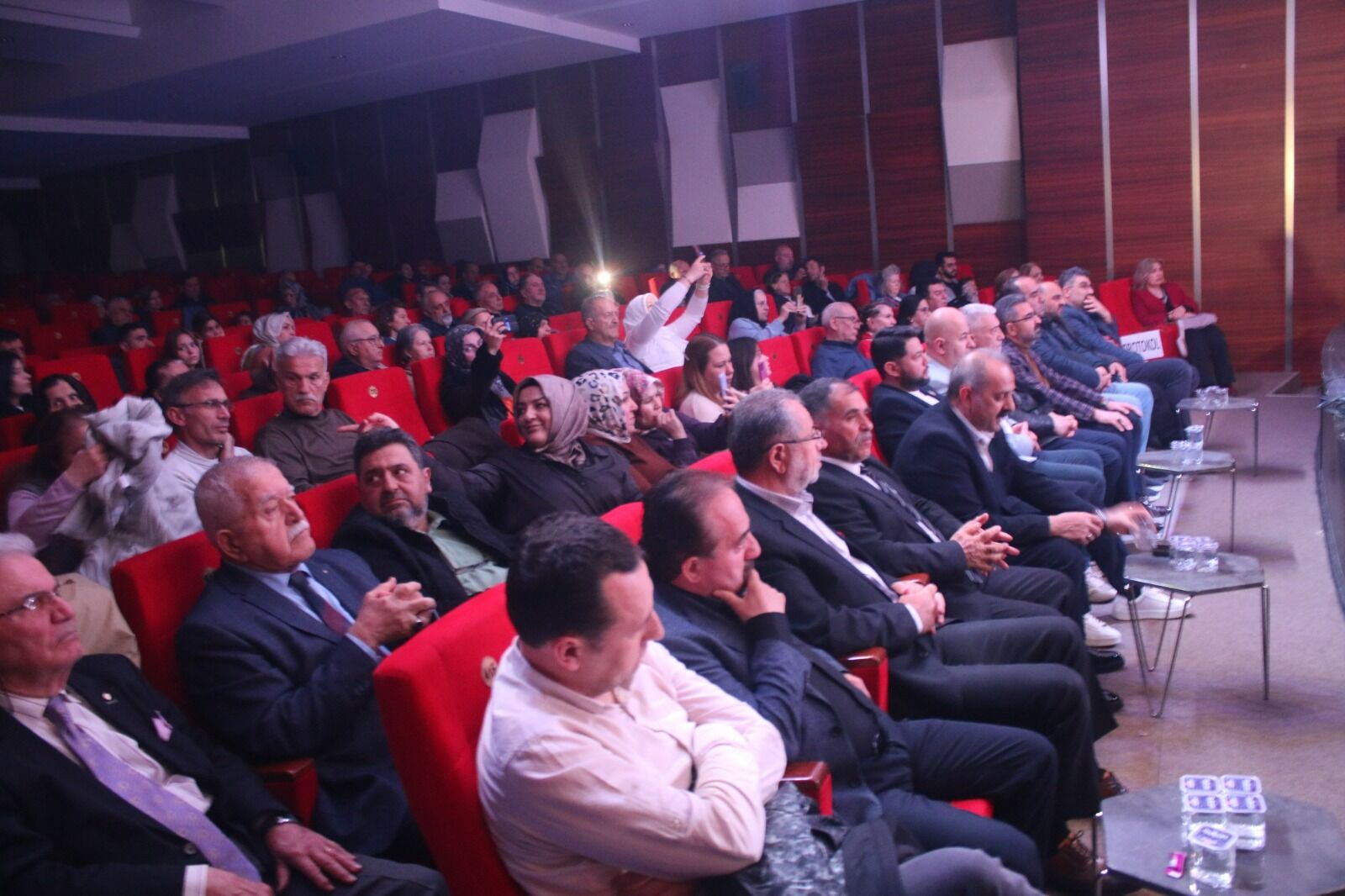 İnegöl’de Türkü Gecesine Yoğun İlgi (3)