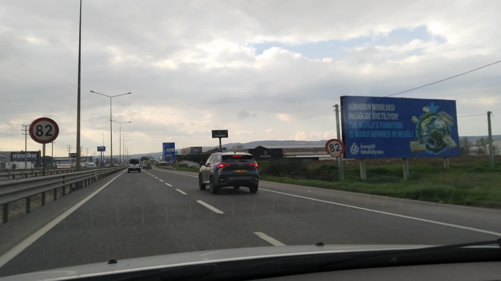 İnegöl’de Yollarda Görüntülendi! Renault Boreal Test Sürüşünde Büyük İlgi Topladı (1)