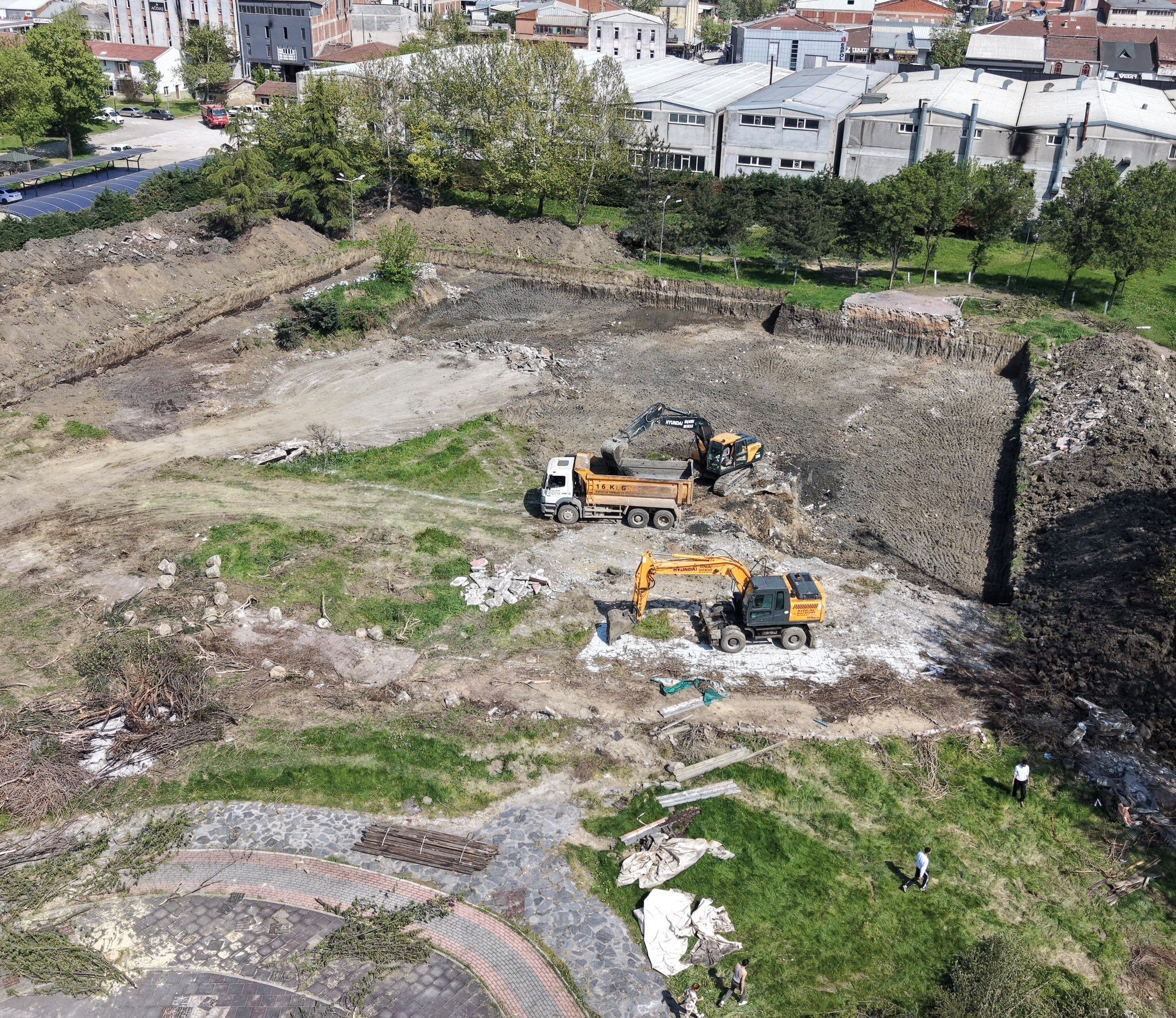 İnegöl'deki Yeni Projede Inşa Süreci Başladı (3)