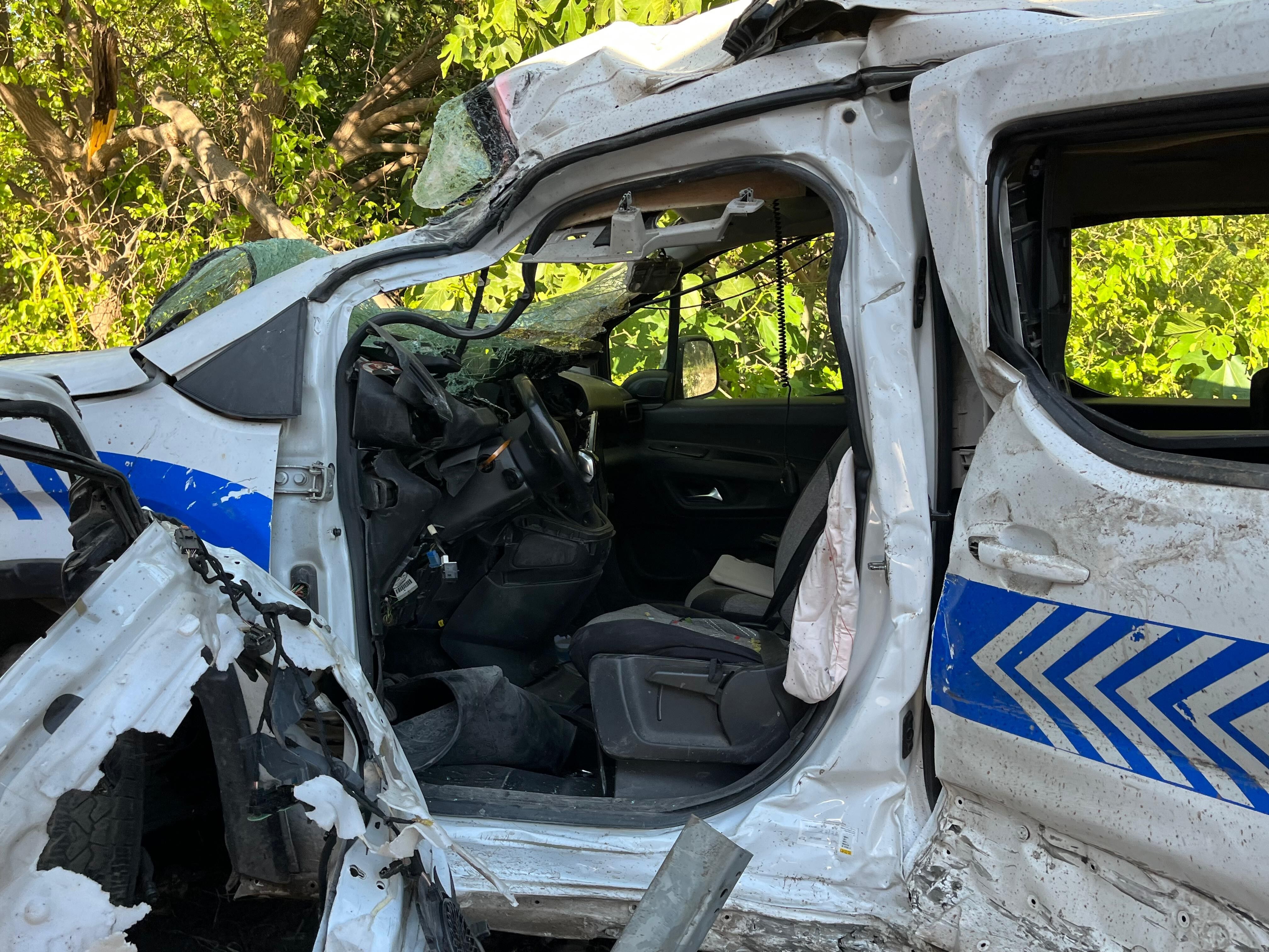 İzmir’de Tır 10 Aracı Biçti! Çok Sayıda Kişi Hayatını Kaybetti, 1 Polis Şehit Oldu (1)-1