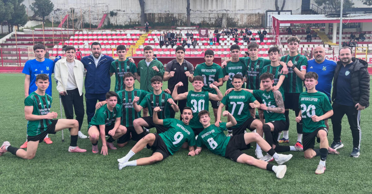 Kafkasspor U 17 Türkiye Şampiyonası Biletini Kaptı! (2)