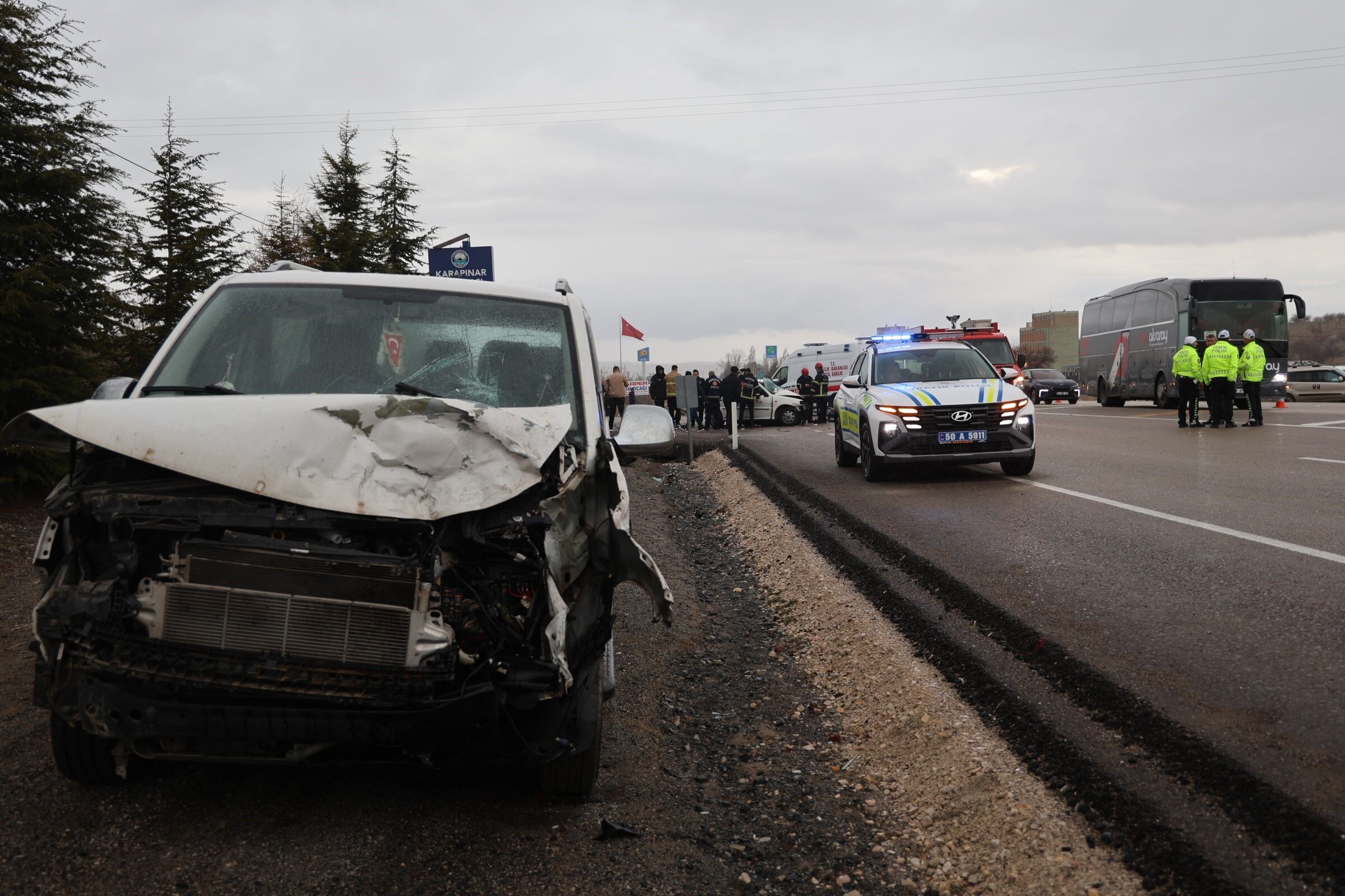 Kazada Eşi Ve 2 Çocuğunu Kaybeden Anne De Yaşam Mücadelesini Kaybetti (2)