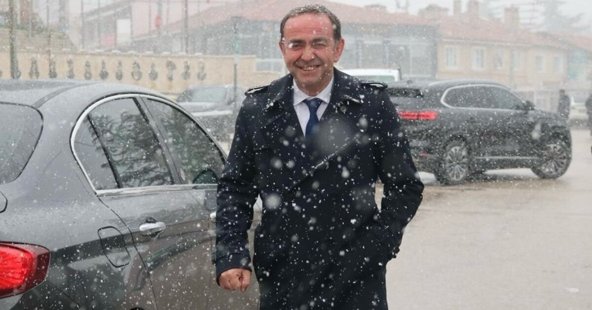 Keles’te Nisan Ayında Kar Sürprizi (2)