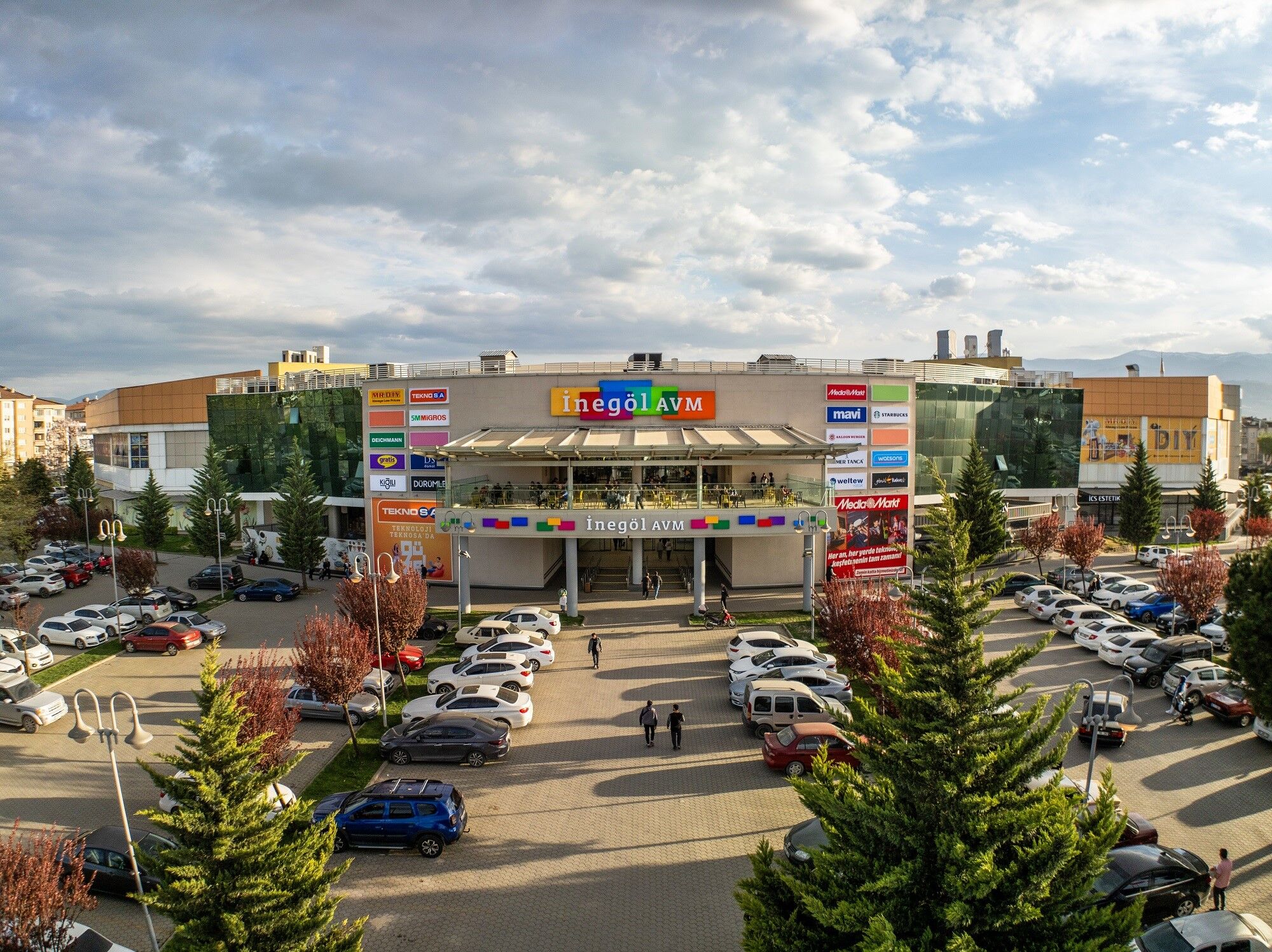 Küresel Mobi̇lya Trendleri̇ Ve İnegöl Ai̇le Şi̇rketleri̇ Gençgazete (5)