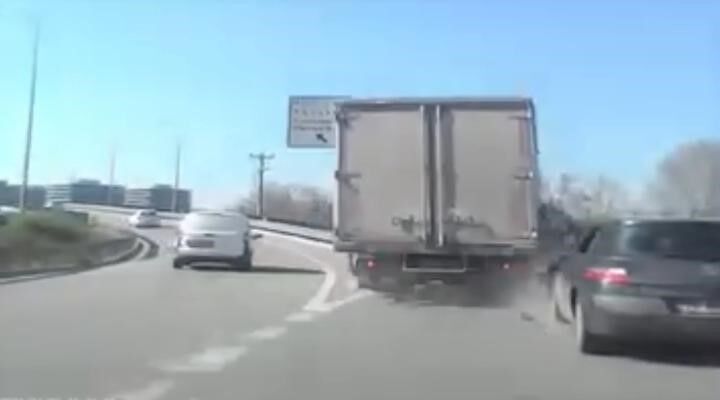 Noktada Peş Peşe Kazalar! (1)