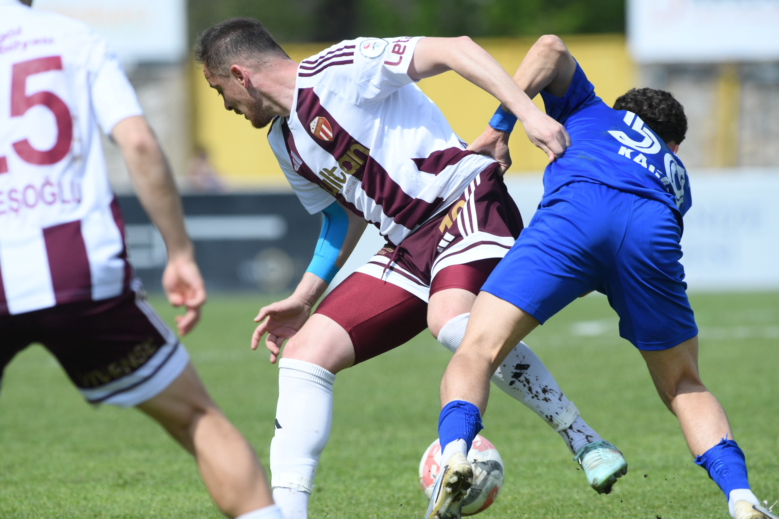 Sultan Su İnegölspor Beyoğlu Yeni Çarşı Sk İlk Yarı Sonucu (1)