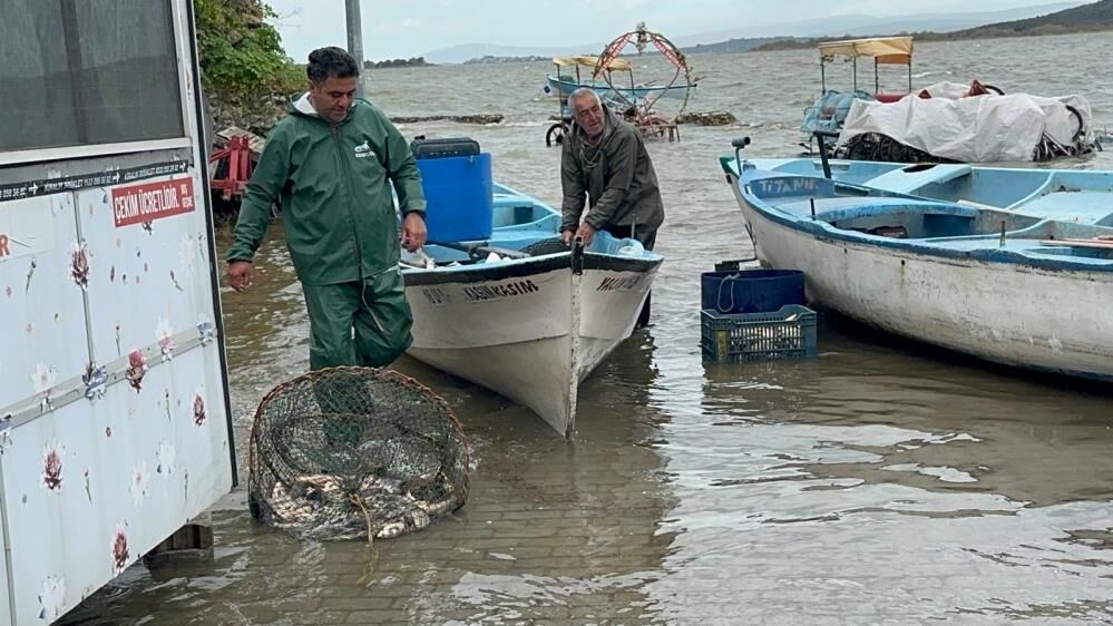 Ulubat Gölü'nde Turna Sezonu Pahalı Açıldı! (2)
