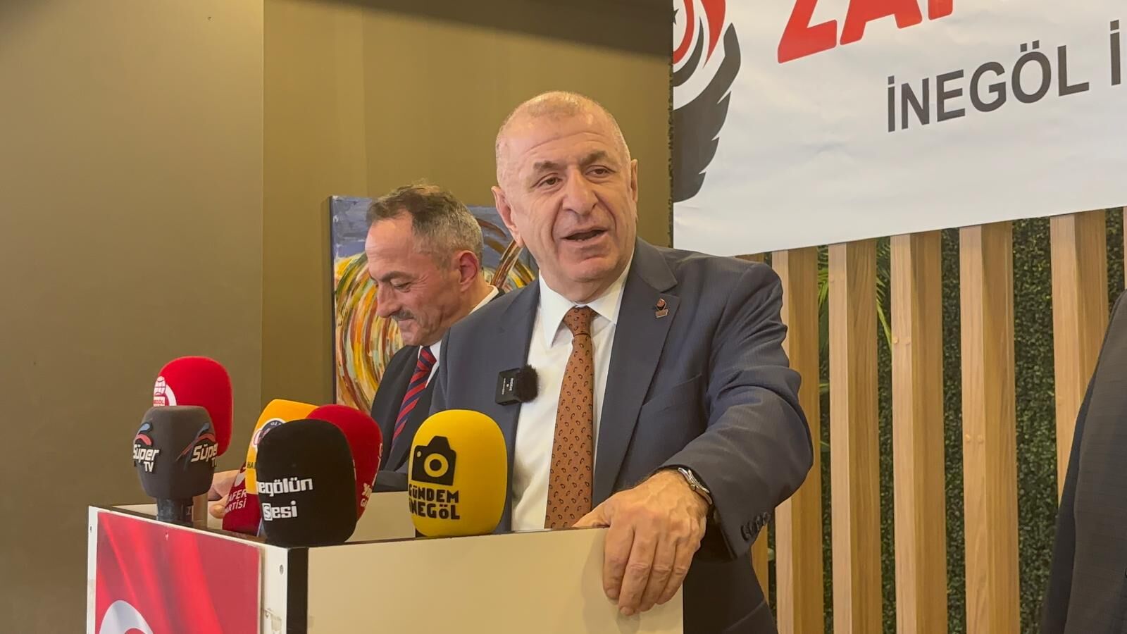 Ümit Özdağ İnegöl’de Konuştu “Okul Şiddeti Polisle Çözülemez” (1)