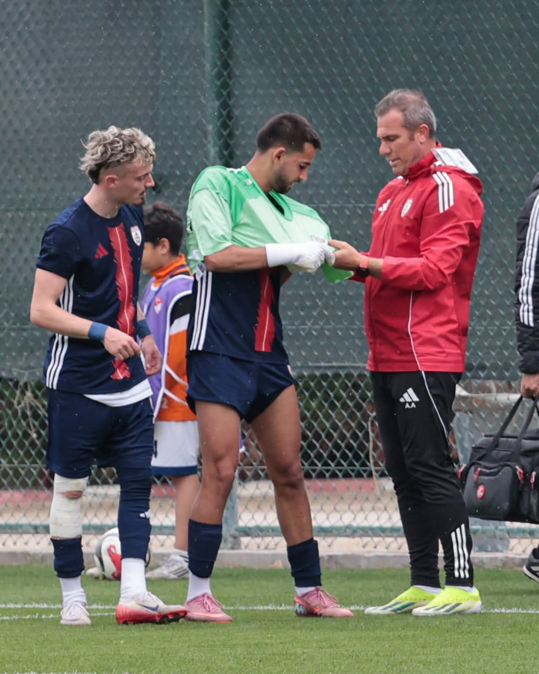 Yeşil Sahalarda Görmek İstediğimiz An! İnegölspor’dan Büyük Jest-1