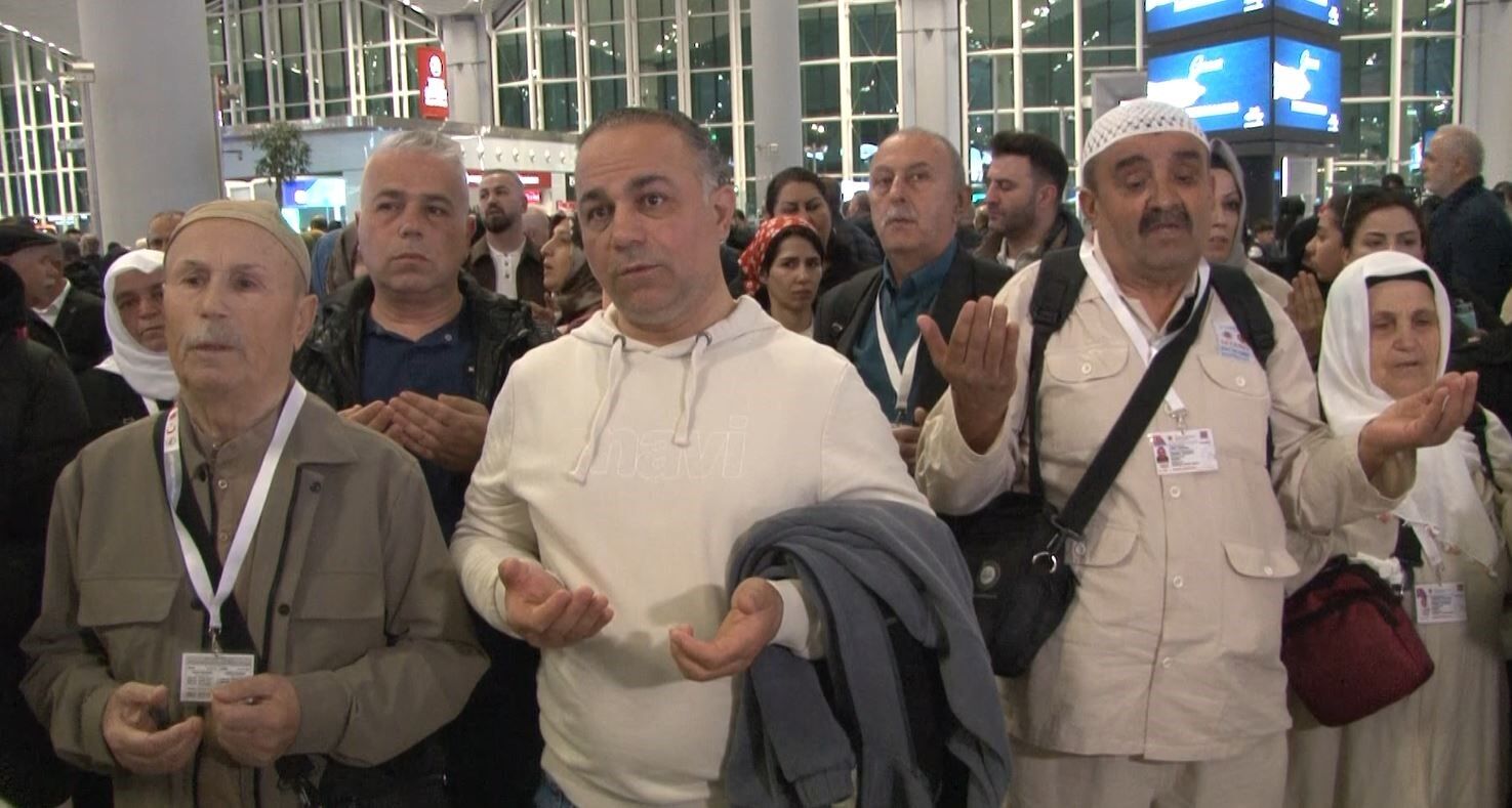 Yılın Ilk Hacı Adayları İstanbul Havalimanı'ndan Kutsal Topraklara Uğurlandı (3)