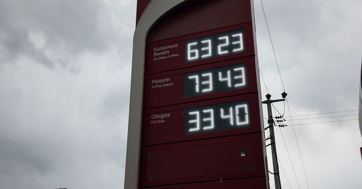 Zamlar Böyle Devam Ederse Akaryakıt Istasyonlarının Tabelaları Yetmeyecek (1)