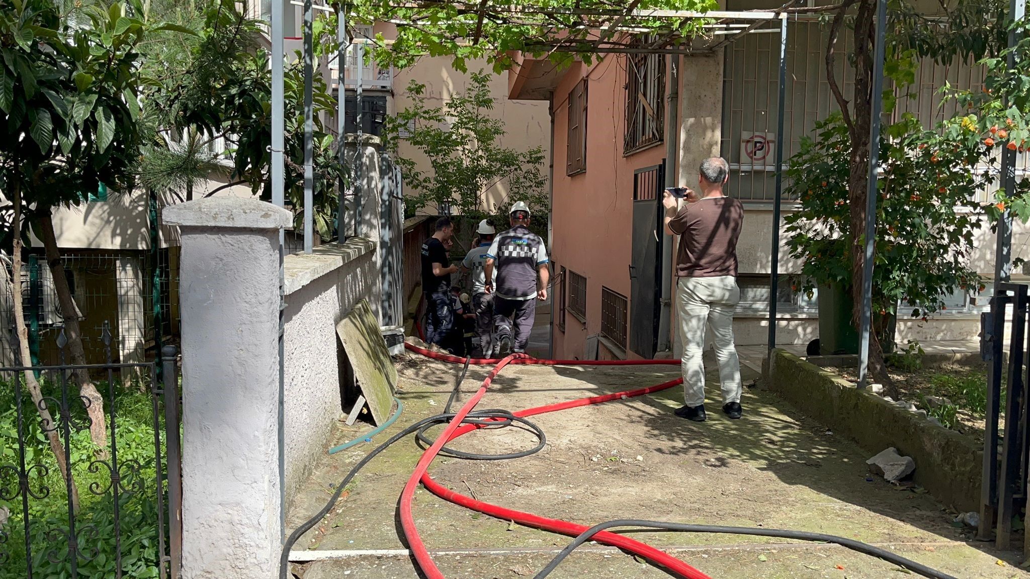 Bursa’da Korkutan Yangın! Ekipler seferber oldu-1