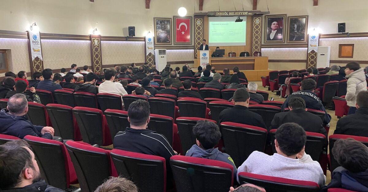Agd İnegöl’den Gençlik Çalıştayı Açıklaması (2)