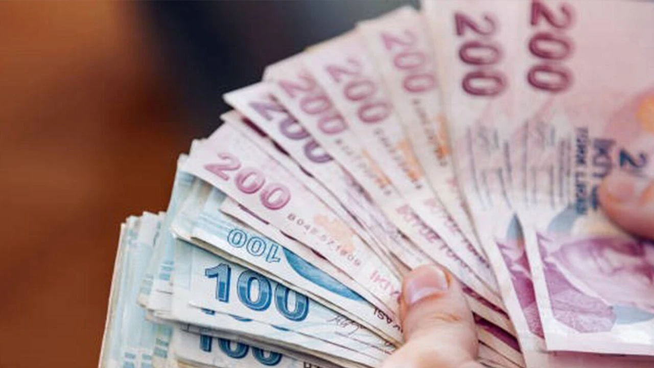 Aynı Maaşı Alan Memurlar Emeklilikte Şok Yaşayabilir! Maaş Farkının Nedeni Ortaya Çıktı-1