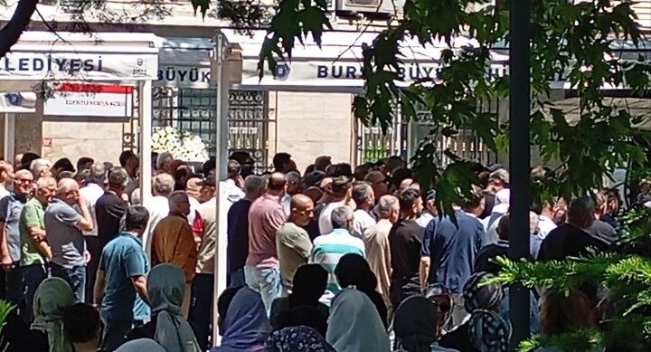 Bursa'da Bayram Temizliği Faciayla Bitti! (2)