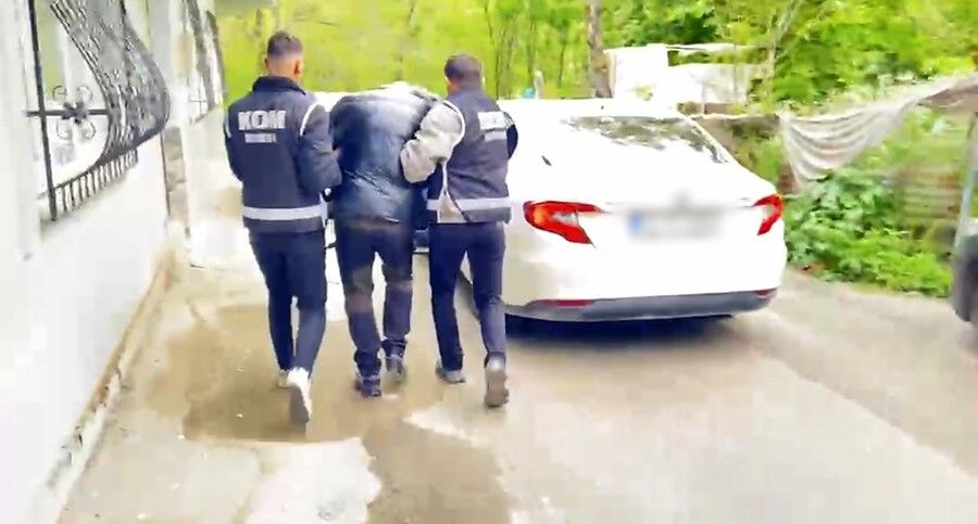 Bursa’da Çiftçileri Borç Batağına Sürükleyen Şebekeye Operasyon! (1)