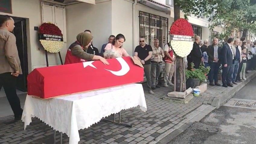 Bursalı Astsubay Son Yolculuğuna Uğurlandı! (2)