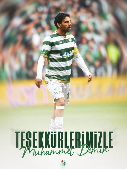 Bursaspor İki Takım Kaptanı Ile Yollar Ayrıldı (1)