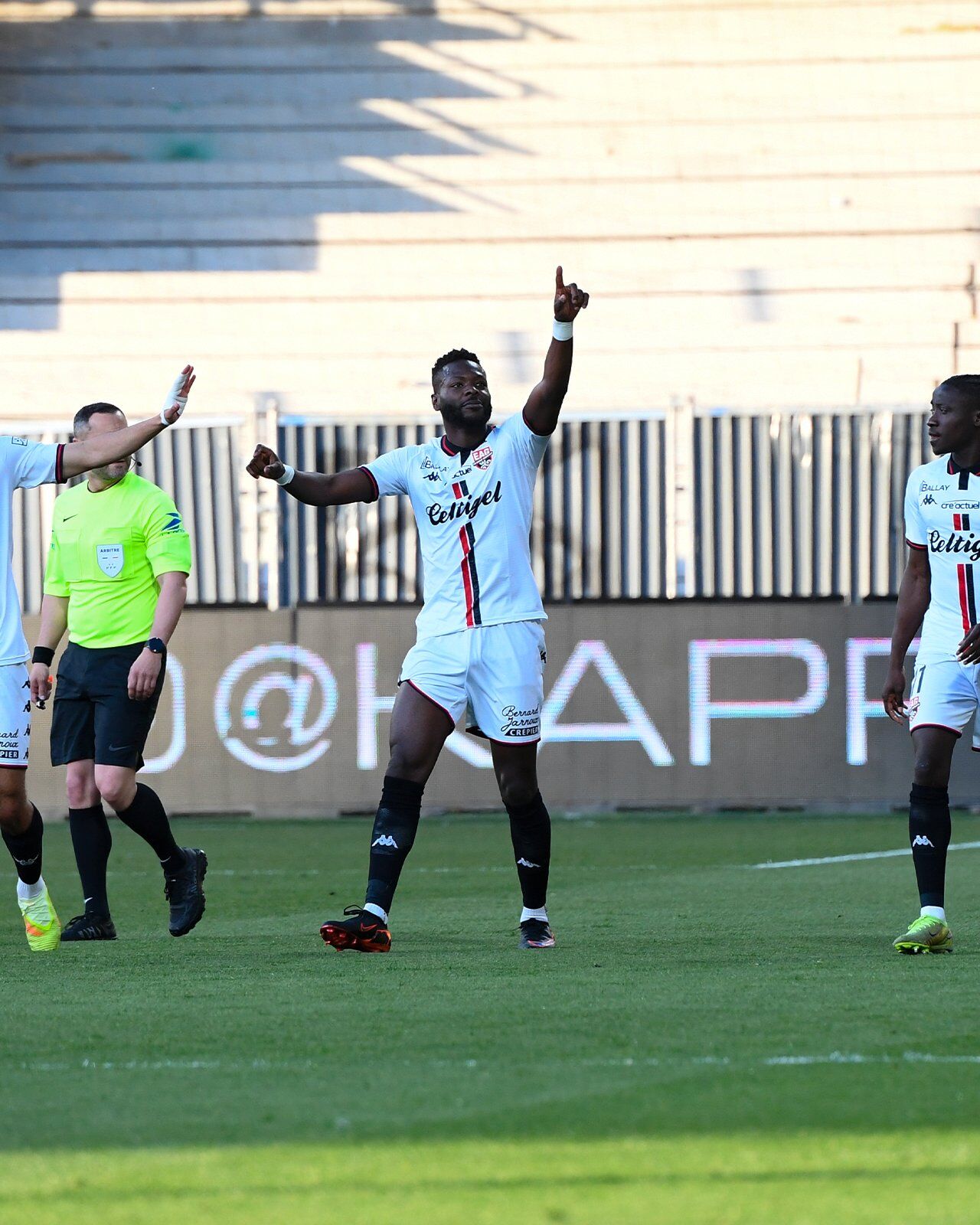 Bursaspor’un Yeni Golcüsü Bursa’da (1)-1