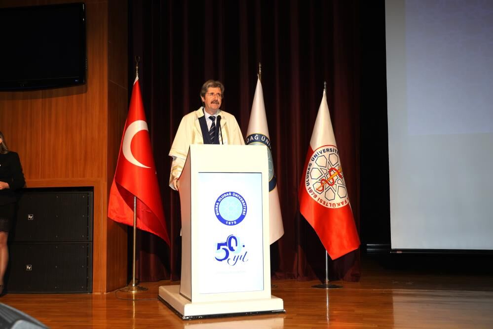 Buü’de Beyaz Önlük Heyecanı! Geleceğin Veteriner Hekimleri Sahneye Çıktı (2)
