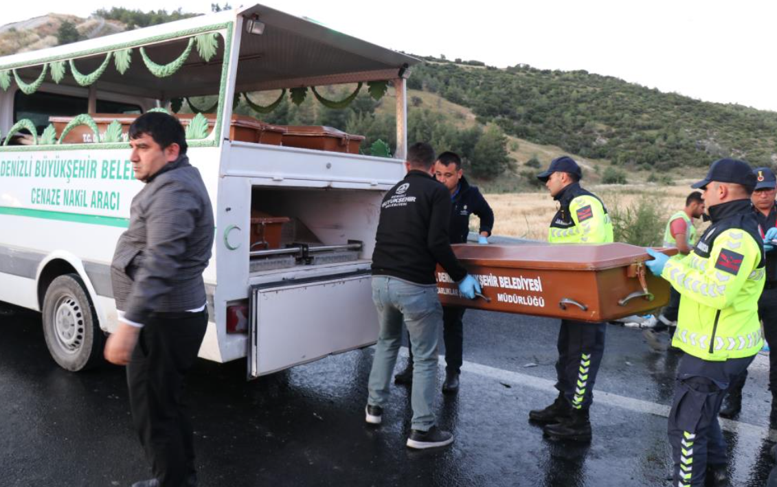 Denizli'deki Otobüs Kazasında Ölenlerin Kimlikleri Belli Oldu (3)