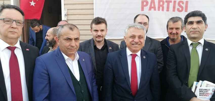 Eczacı Ayhan Özbek Hayatını Kaybetti
