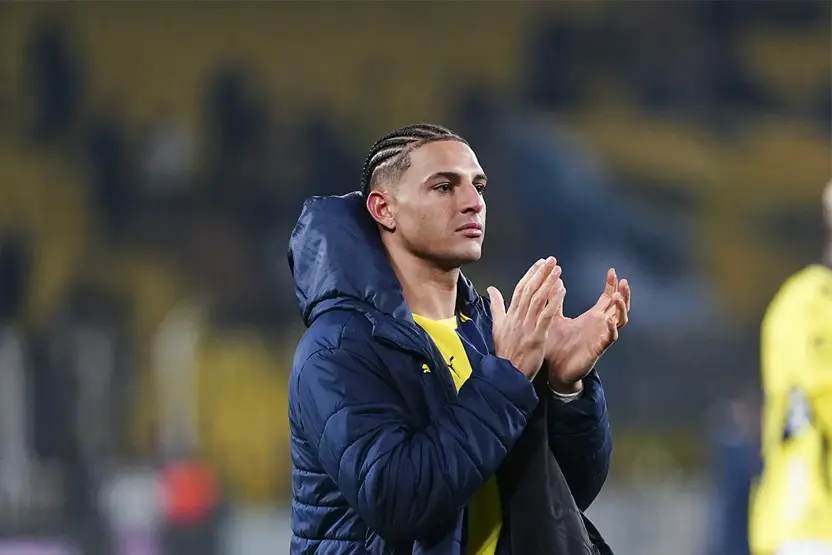 Fenerbahçe’nin En Pahalı Stoperi Geri Geliyor! İtalya’dan Beklenmedik Karar (1)