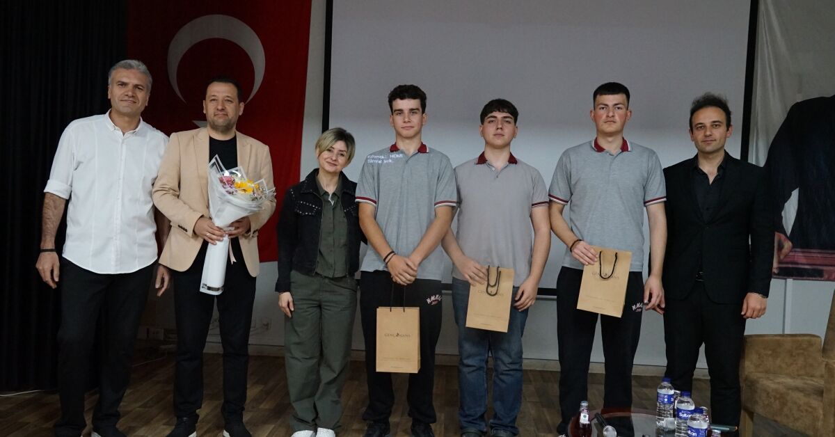 Genç Gazete Bilgi Yarışmasının 5. Bölümünde Şampiyon Öğrenciler Yarıştı (4)