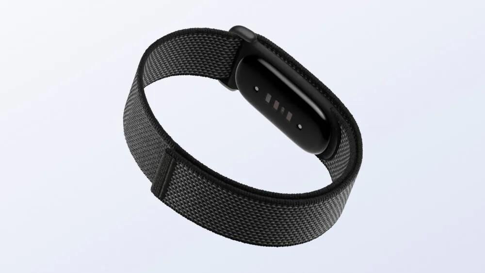 Google’dan Yeni Nesil Fitness Bilekliği! Fitbit Air Özellikleri Ve Fiyatıyla Dikkat Çekti (3)