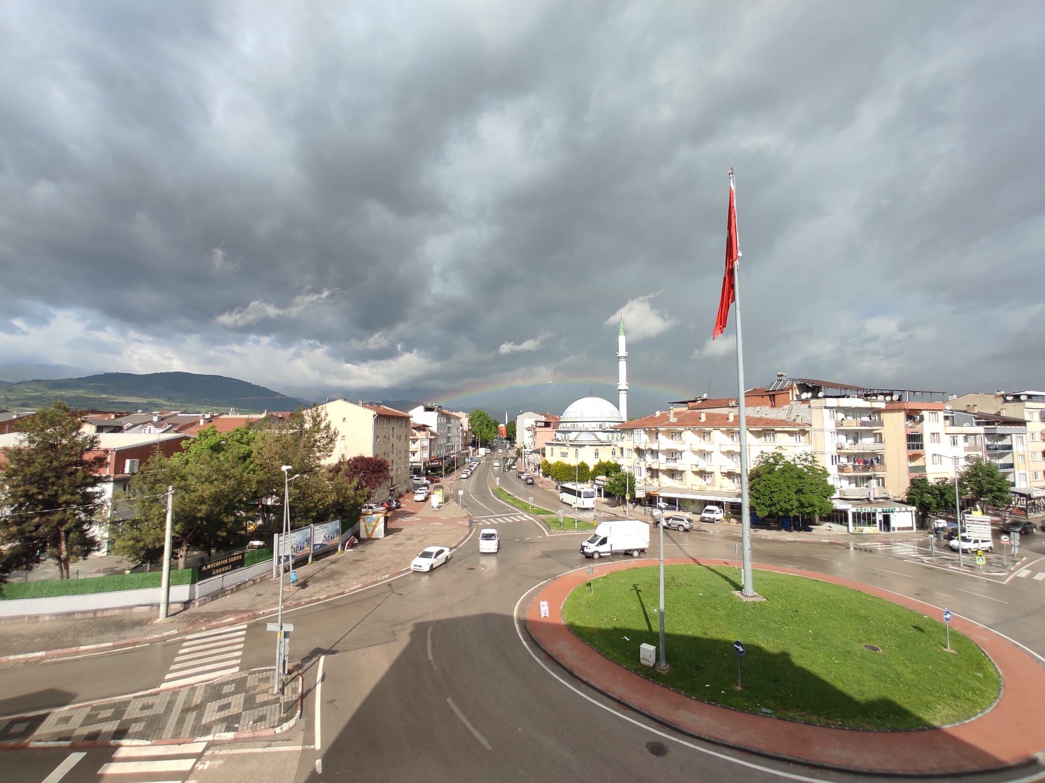 İnegöl, Güne Gökkuşağı Şöleni Uyandı (1)-1